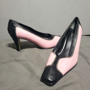 Carlos Falchi pink heels